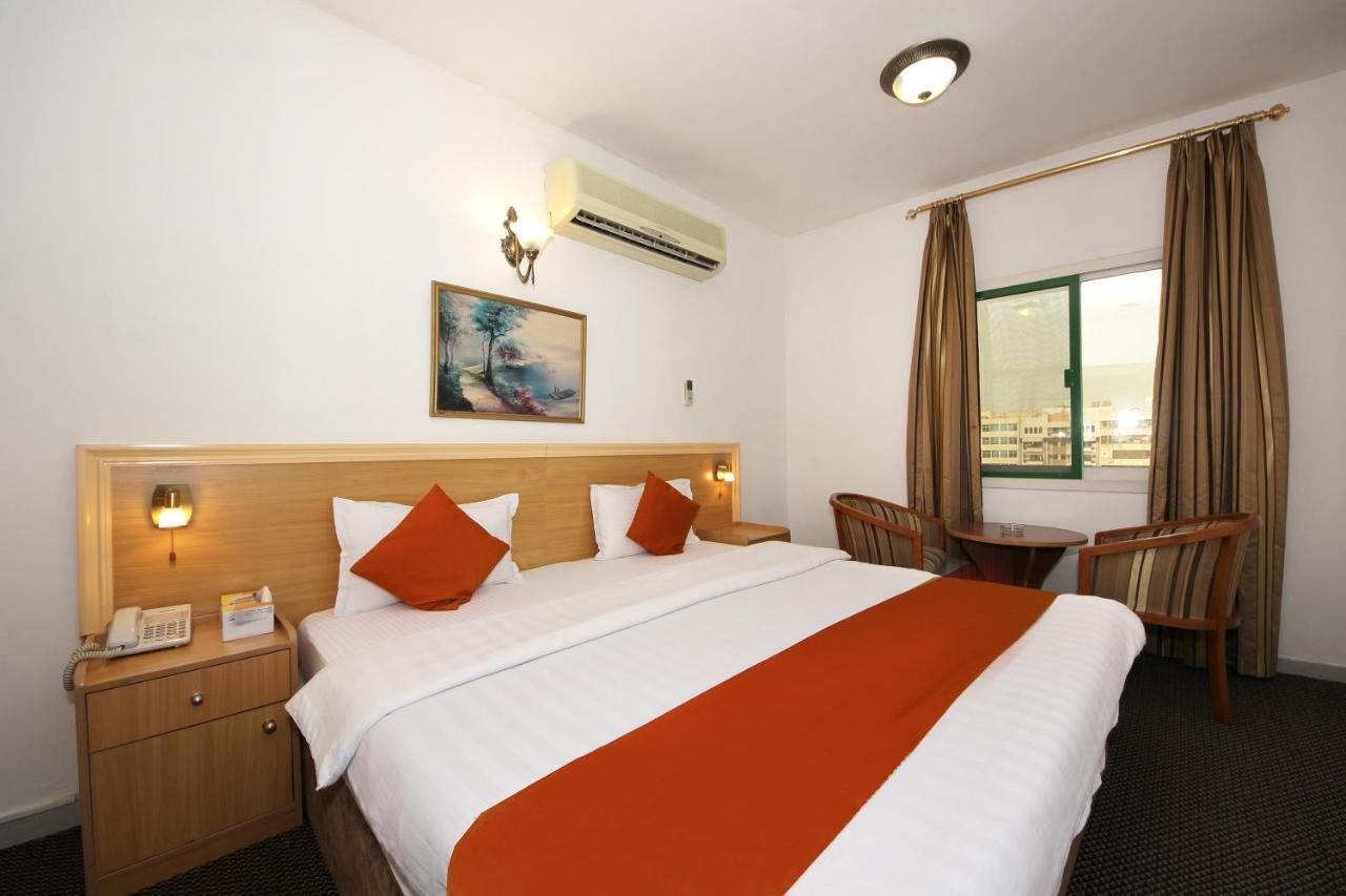 Dallas Hotel Dubai Esterno foto
