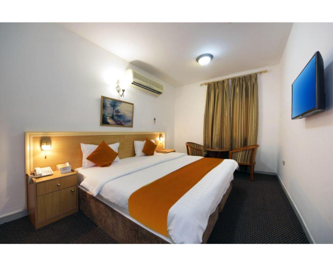 Dallas Hotel Dubai Esterno foto